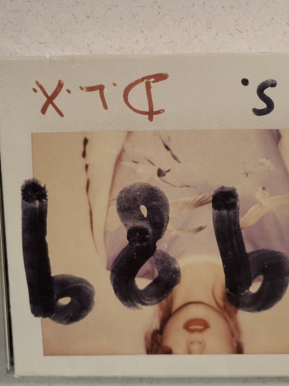 Taylor Swift 1989 CD with Slipcover and 13 Photos Polaroids DLX 2014